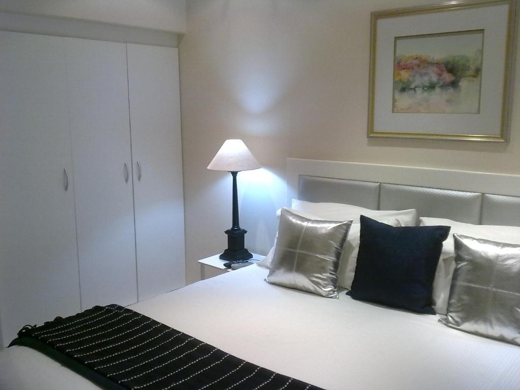 Rosebank Lodge Guesthouse By Claires Joanesburgo Quarto foto