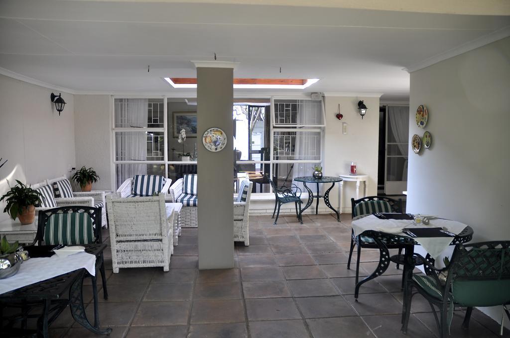 Rosebank Lodge Guesthouse By Claires Joanesburgo Exterior foto